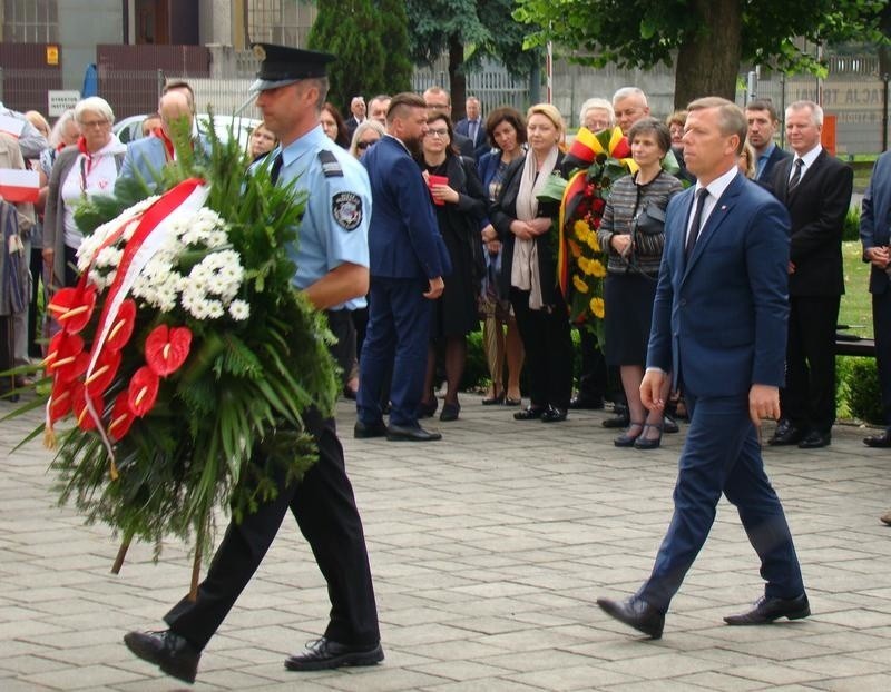 Oświęcim. 78. rocznica pierwszego transportu polskich więźniów do Auschwitz z udziałem przedstawicieli rządu [ZDJĘCIA]