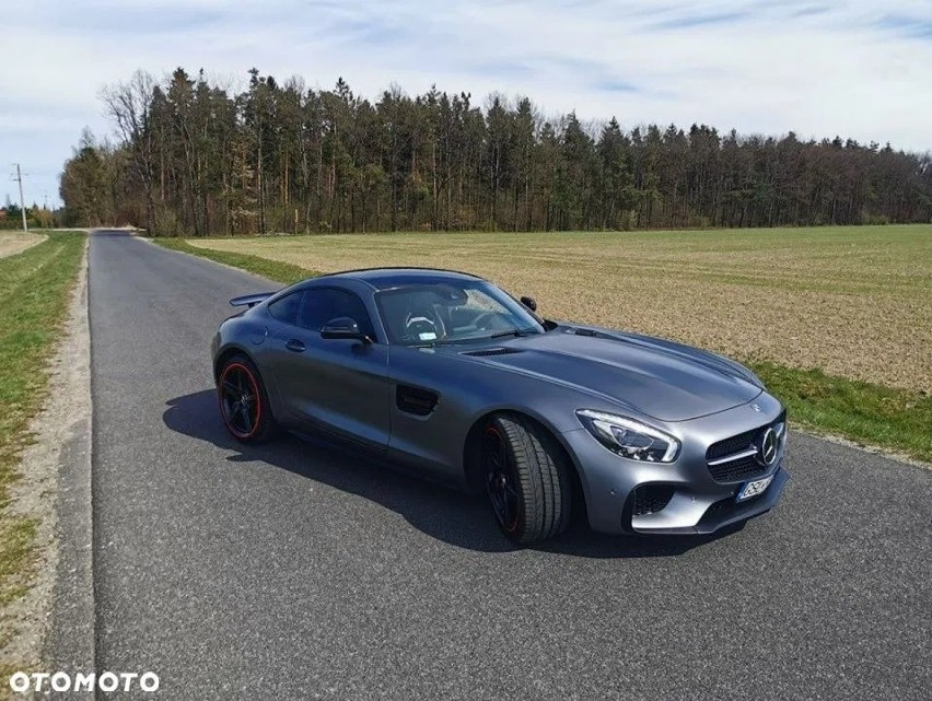 Mercedes-Benz AMG GT...