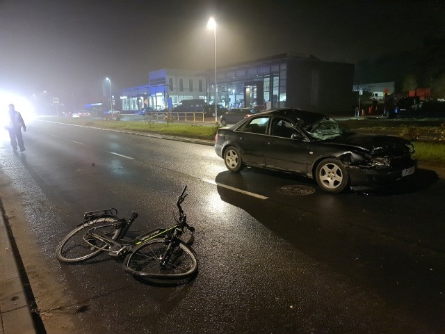 Jak ustaliła prokuratura, 21-letni kierowca, który 13 listopada ubiegłego roku śmiertelnie potrącił rowerzystę korzystającego z przejazdu rowerowego przez Szosę Chełmińską, jechał z prędkością ok. 110 kilometrów na godzinę.