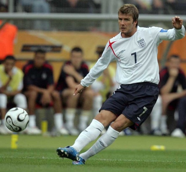 W ten sposób David Beckham zdobył bramkę z rzutu wolnego i zapewnił Anglii miejsce w ćwierćfinale.