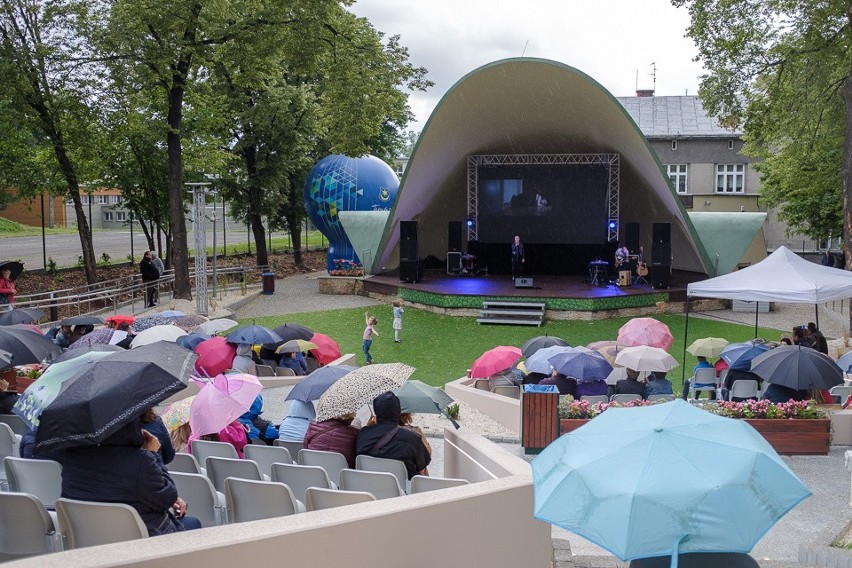 Kabaret i spektakl muzyczny na zakończenie Zdearzeń 2018 [ZDJĘCIA]