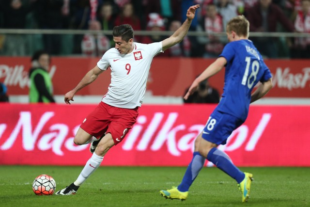 26.03.2016 wroclawreprezentacja mecz towarzyski polska finlandia stadion miejskin/z robert lewandowskireprezentacja kadra pilka noznagazeta wroclawskapawel relikowski / polska press