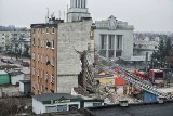 Wybuch w kamienicy w Poznaniu: Wciąż przeszukują gruzowisko w poszukiwaniu poszkodowanych [ZDJĘCIA]