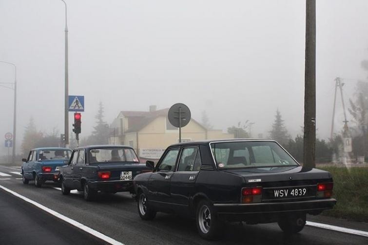 Ostatni zlot odbył się przed fabryką FSO w Warszawie z...