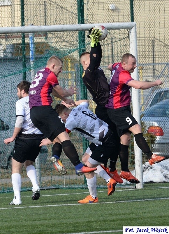 IV liga: Bałtyk Koszalin - Iskra Białogard 2:0 [ZDJĘCIA, WIDEO]