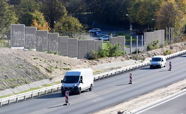 Ekrany akustyczne przy S3 koło os. Pomorskiego w Zielonej...