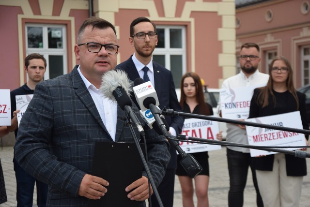Kandydatami w jesiennych wyborach do Sejmu z naszego terenu będą Jakub Mierzejewski, Bogusław Józef Adamowicz oraz Tomasz Grzegorz Stala