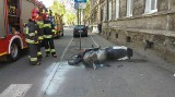 W centrum Bydgoszczy motocykl zderzył się z audi. Kierowca jednośladu trafił do szpitala [ZDJĘCIA]