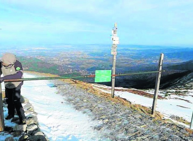 Zimą KPN zamyka drogę jubileuszową na Śnieżkę