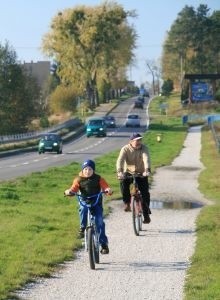 Za przyznane pieniądze powstanie nowa ścieżka rowerowa z centrum Prudnika przez miejski park, ul. Dąbrowskiego, a potem bocznymi drogami przez Dębowiec, Wieszczynę do granicy państwa. (fot. sxc)