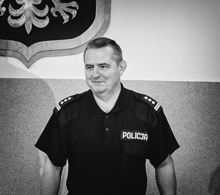 Nie żyje Andrzej Ryński, były komendant policji w Łomży, Suwałkach i Siemiatyczach. Był komendantem VI komisariatu w Białymstoku  [ZDJĘCIA]