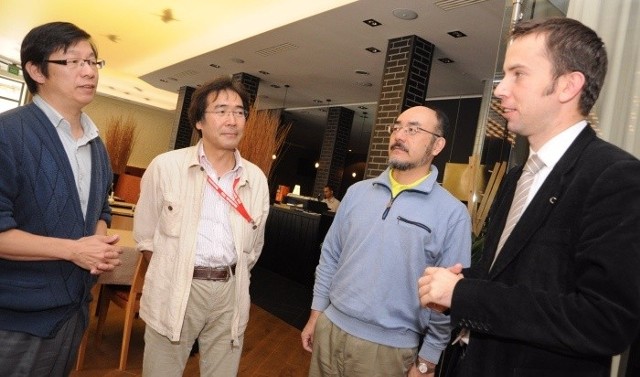 Profesorowie Eiichi Kido, Koji Kobayashi i Hiroyuki Wagata w rozmowie z Rafałem Bartkiem, dyrektorem DWPN.