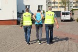 Policjanci z Nakła zatrzymali włamywacza i odzyskali skradzione mienie