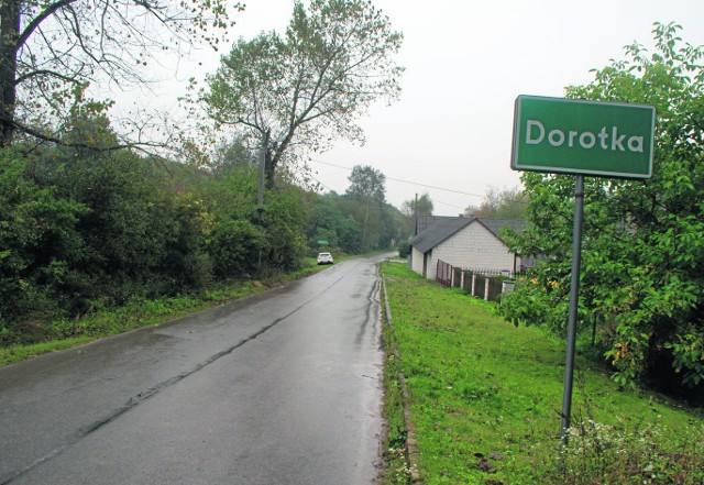 Miejscowość Dorotka nad Wisłą w gminie Tarłów, 13 kilometrów od Annopola. Gdzieś tutaj spodziewany jest pierwszy atak wirusa.     