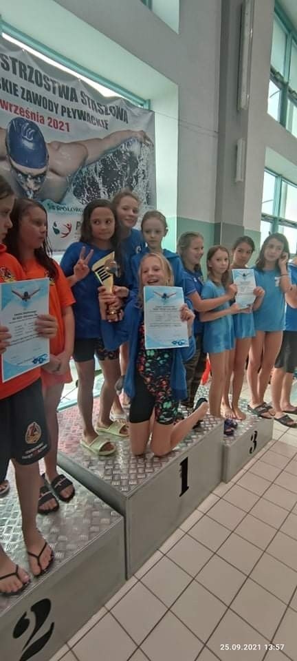 Bardzo dobry start pływaków Orki MOSiR Kielce na ogólnopolskich zawodach w Staszowie [ZDJĘCIA]
