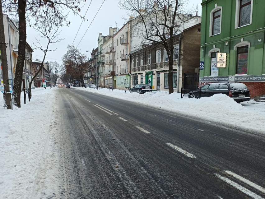 Kryzys zimowy minął. Lublin „na standardowych zasadach” odkopuje się ze śniegu