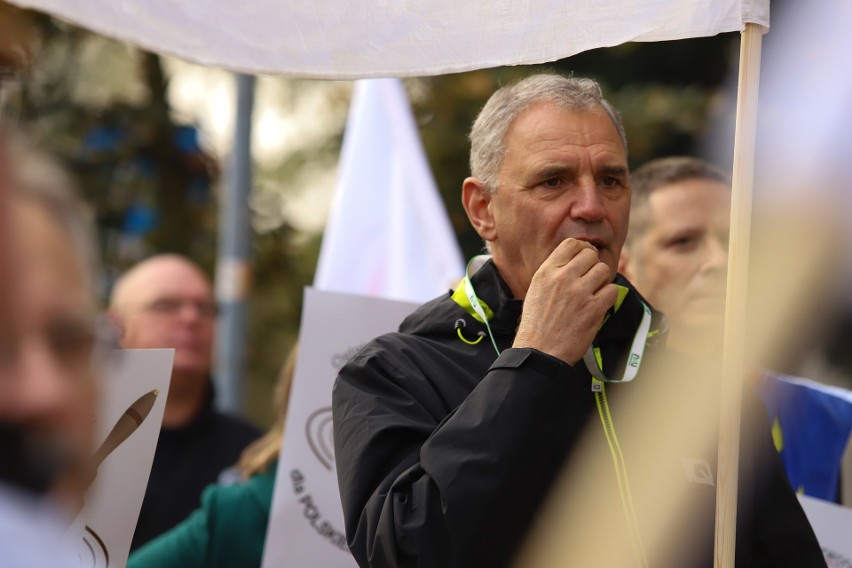 Protest ZNP pod kujawsko-pomorską delegaturą kuratorium...