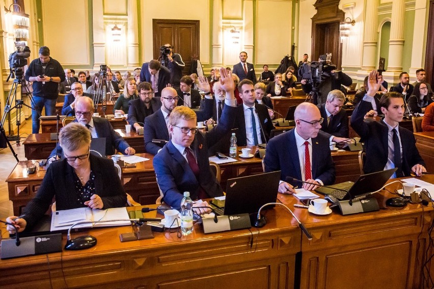 Budżet Gdańska na 2019 rok został przyjęty na dzisiejszej sesji Rady Miasta. Klub PiS głosował przeciwko