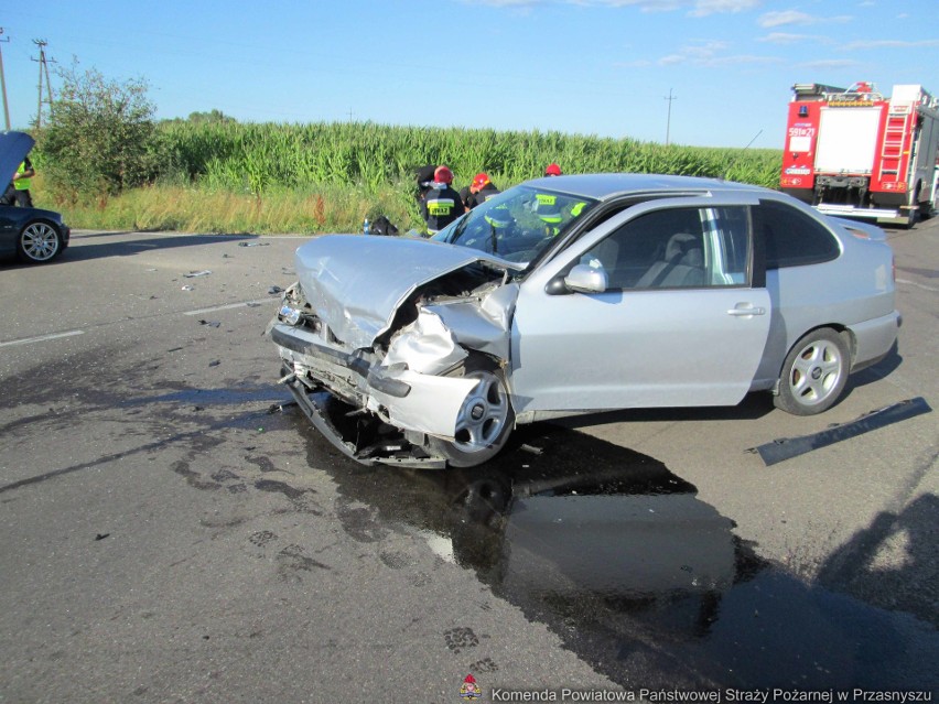 Zawadki: wypadek seata i BMW. Trzy osoby w szpitalu [ZDJĘCIA]