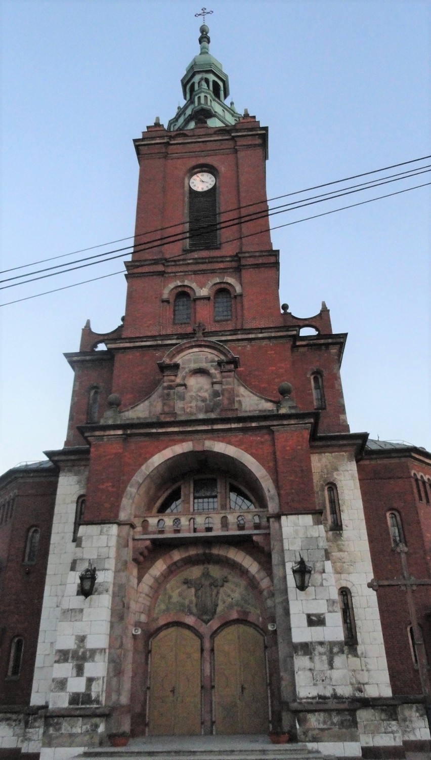 Kościół pw. Najświętszego Serca Pana Jezusa w Sułoszowej...