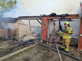 Duży pożar koło Gorzowa. Spalił się dom jednorodzinny. Ogień strawił cały budynek