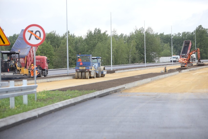 Autostrada A1 w Gliwicach: Ruch na jezdniach zbiorczych. Bo budują węzeł A1 z DTŚ [ZDJĘCIA]