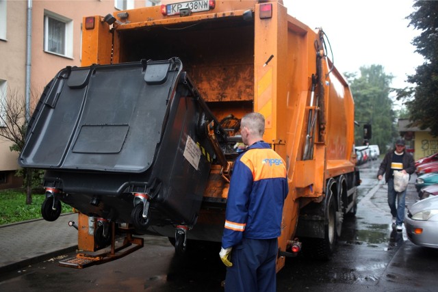 W ostatnim czasie zwiększyła się liczba odbieranych odpadów na terenie Krakowa. Rosną także koszty ich wywozu.