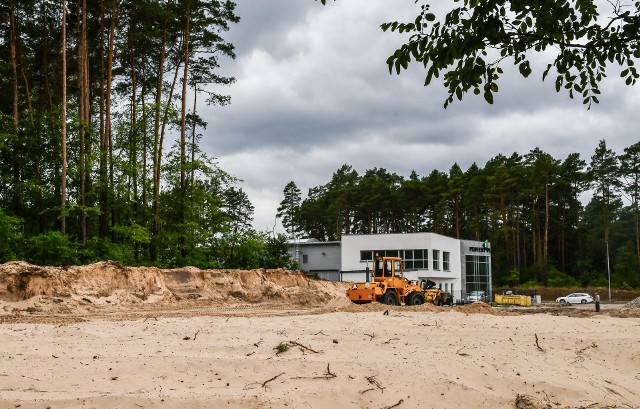 O wprowadzenie las&oacute;w ochronnych wnioskowało Nadleśnictwo Bydgoszcz. Ratusz uznał jednak, że niekt&oacute;re tereny takiego statusu mieć nie powinny, bo m&oacute;głby on np. przeszkodzić Bydgoskiemu Parkowi Przemysłowo-Technologicznemu w rozwoju - za wycinkę lasu ochronnego inwestor musi zapłacić 50 procent więcej.