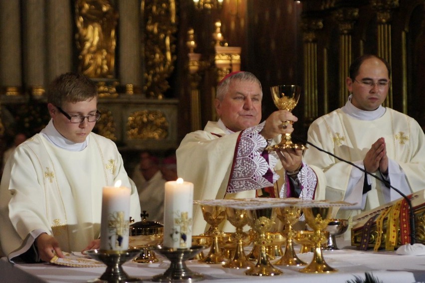 Papież przyjął rezygnację biskupa kaliskiego Edwarda...