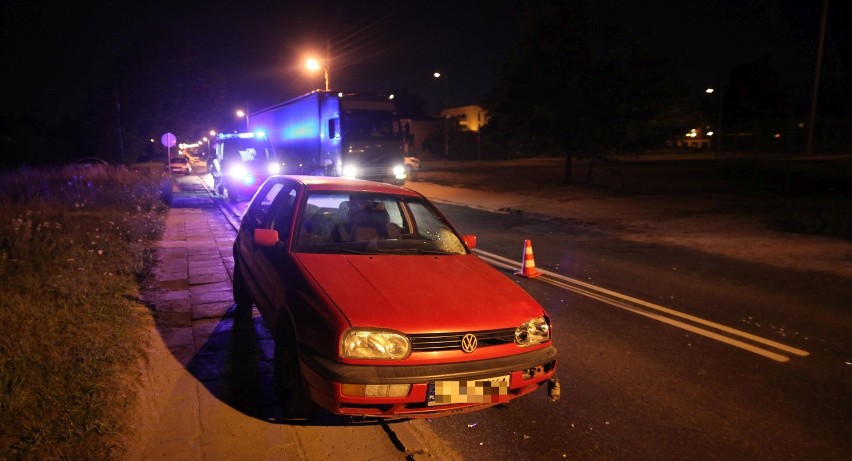 Potrącony przez auto i autobus. Wypadek na ul. Zakładowej