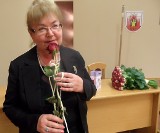 Ewa Tomaszewska z sekreteriatu prezydenta Grudziądza po 43 latach odchodzi na emeryturę 