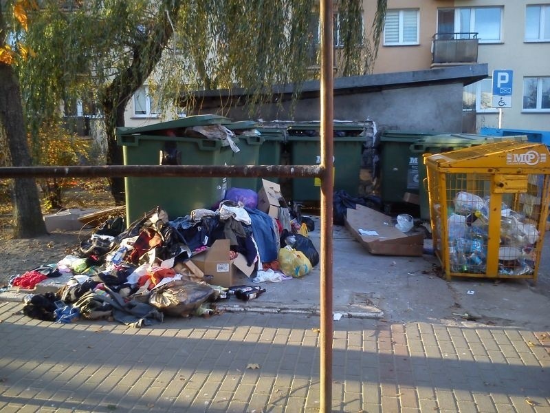 Śmietnik przy ul. Wiejskiej w Białymstoku