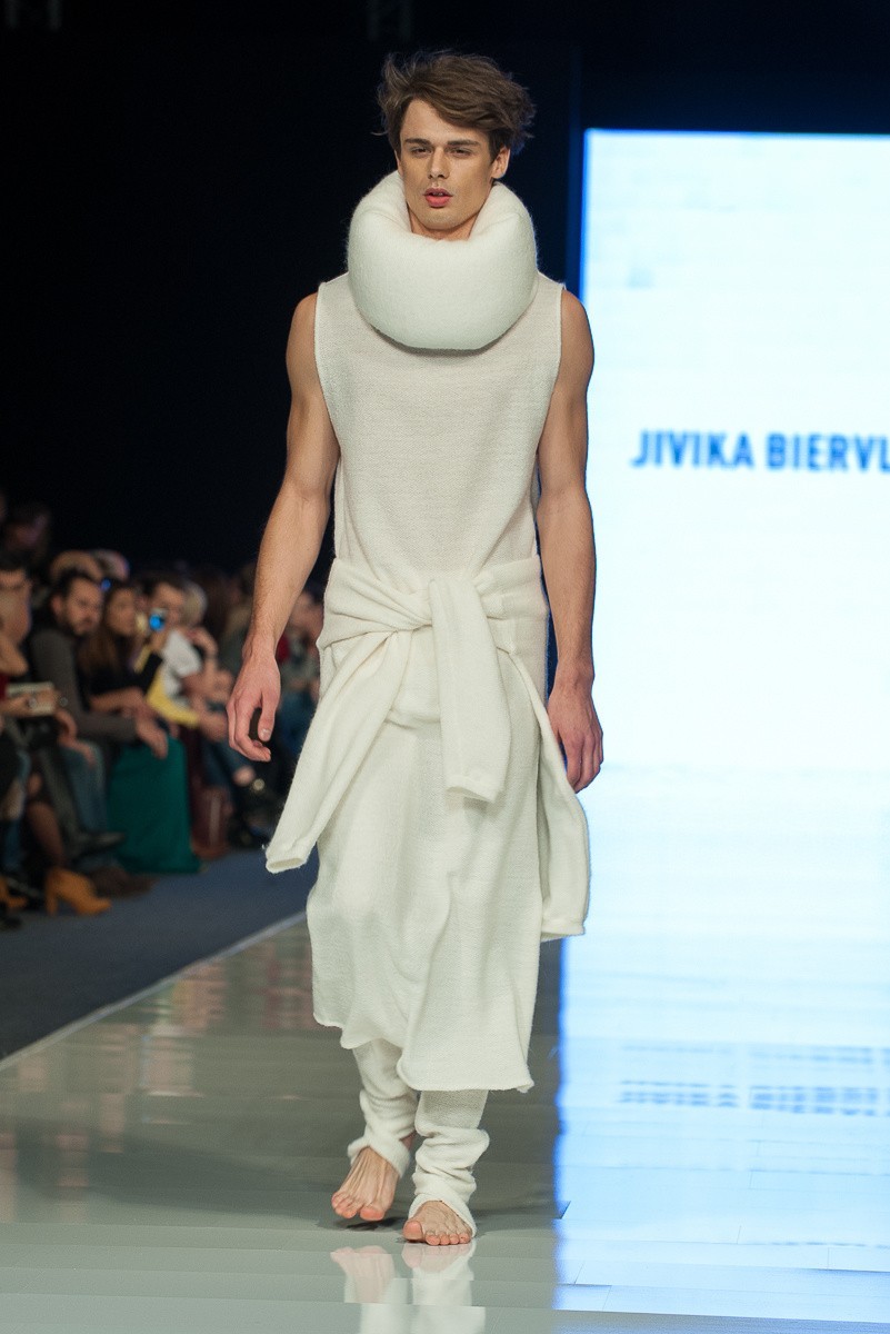 Fashion Week 2013: pokaz kolekcji Jiviki Biervliet [ZDJĘCIA]