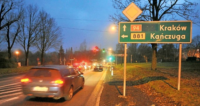 Obecna droga nr 94 to dawna "czwórka". Mieszkańcy Łańcuta od dawna narzekają na tę ruchliwą trasę. Wielu kierowcó omija ją przejeżdżając przez centrum miasta.