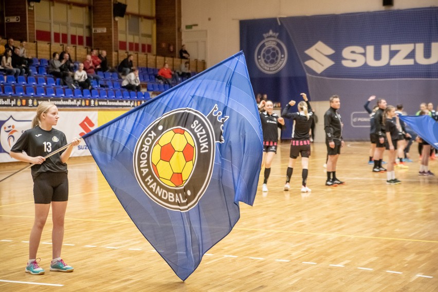 PGNiG Superliga Kobiet. Dramatyczna skuteczność, zatrzęsienie błędów i wysoka porażka Suzuki Korony Handball Kielce [ZDJĘCIA]