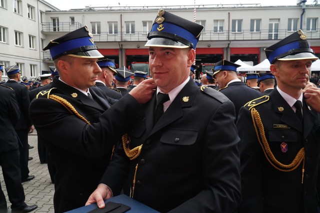 Ponad 270 strażaków dostąpiło promocji w Szkole Aspirantów w Poznaniu