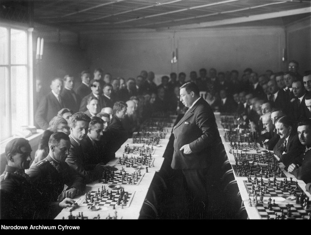 Akiba Rubinstein jako jedyny szachista w historii wygrał pięć ważnych międzynarodowych imprez w ciągu jednego roku