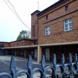 Zakłady mięsne w Strzelcach Opolskich opustoszały. (fot. Radosław Dimitrow)