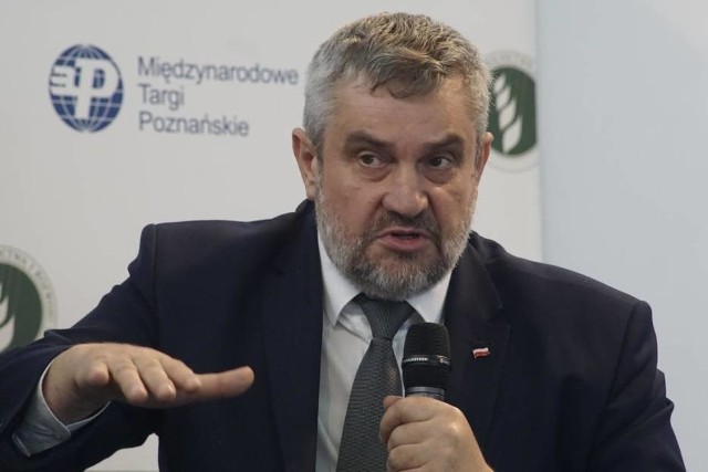 Minister rolnictwa Krzysztof Ardanowski zapowiada działania na zachodzie Polski dotyczące walki z ASF