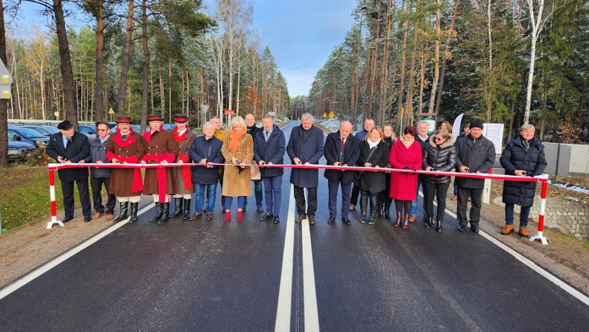 Uroczyste oddanie do użytku wyremontowanej drogi wojewódzkiej nr 647 w gminie Łyse, 18.11.2023. Zdjęcia, wideo