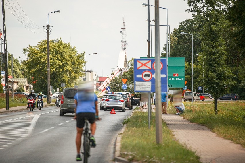 Ostrołęka. Zderzenie trzech samochodów na Stacha Konwy [ZDJĘCIA]  