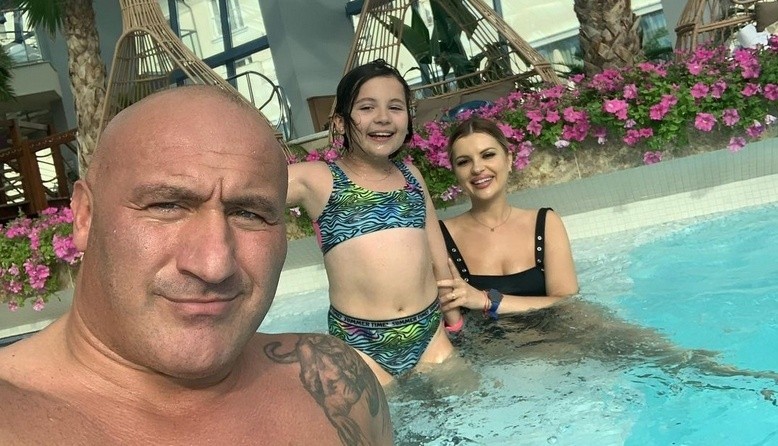 Marcin Najman z rodziną wypoczywał w Tropikalnych Basenach w Binkowski Resort w Kielcach. Zobaczcie zdjęcia