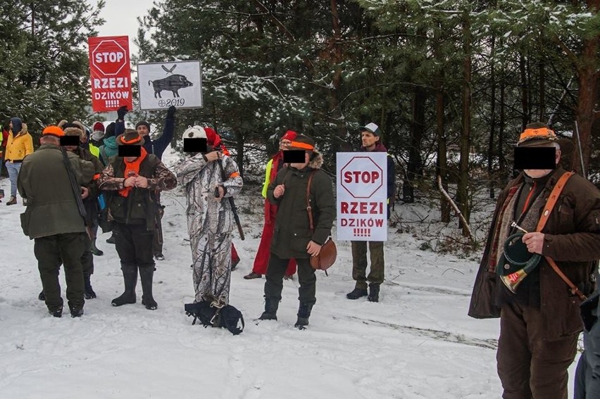 Aktywiści pokrzyżowali plany myśliwym pod Wrocławiem. Dwa razy wzywano policję (ZDJĘCIA)