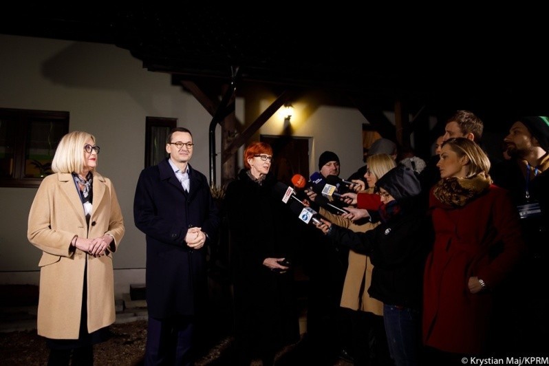Premier Morawiecki w Małopolsce - odwiedził rodzinę z Gołczy