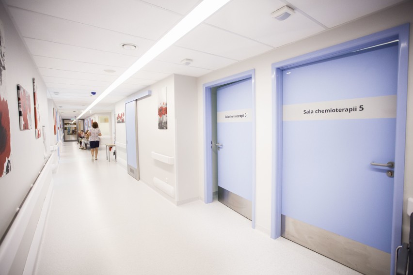 Nowe warunki dla pacjentek Centrum Chorób Piersi UCK. Od 1 lipca gdańskie Centrum Chorób Piersi przeniosło się do budynku CMN