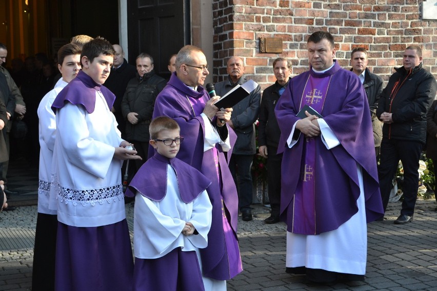 Żory: Pogrzeb Tadeusza Chwałki, przewodniczącego FZZ