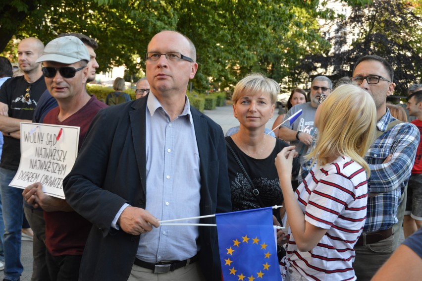 Opole, 3 lipca 2018. Protest w obronie Sądu Najwyższego.