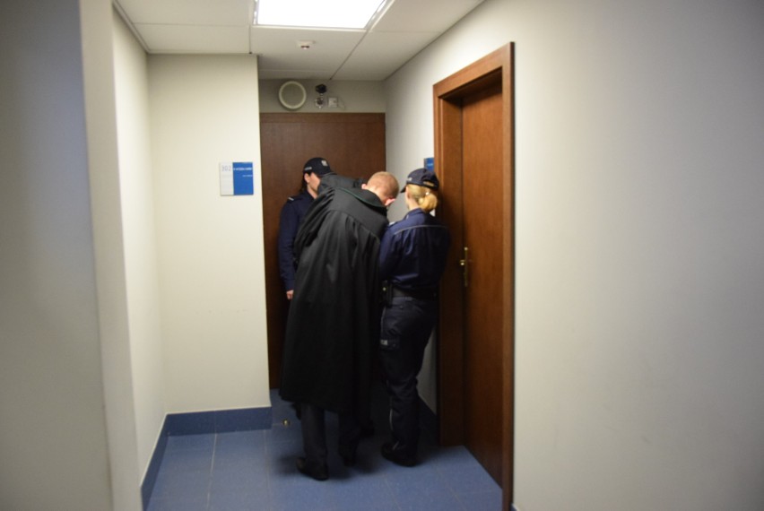 Ruszył proces Agaty F. 22-latka jest oskarżona o zabójstwo dziecka w Majdanie Kozłowieckim 