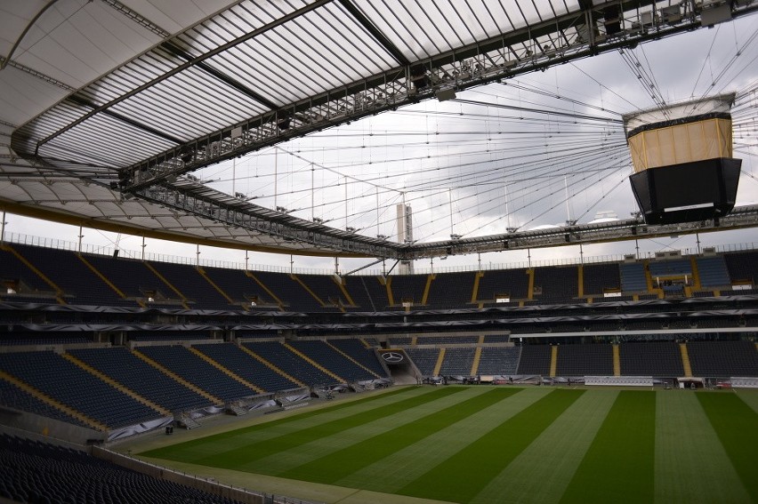 Zobaczcie, jak prezentuje się Commerzbank-Arena we...