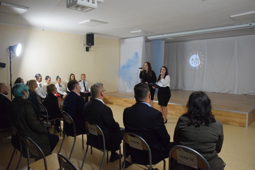 Inauguracja roku szkolnego w Bielsku-Białej w gruntownie zmodernizowanym Zespole Szkół Technicznych i Handlowych